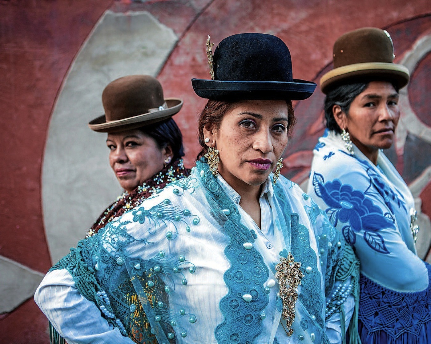 who are the cholitas of Bolivia?