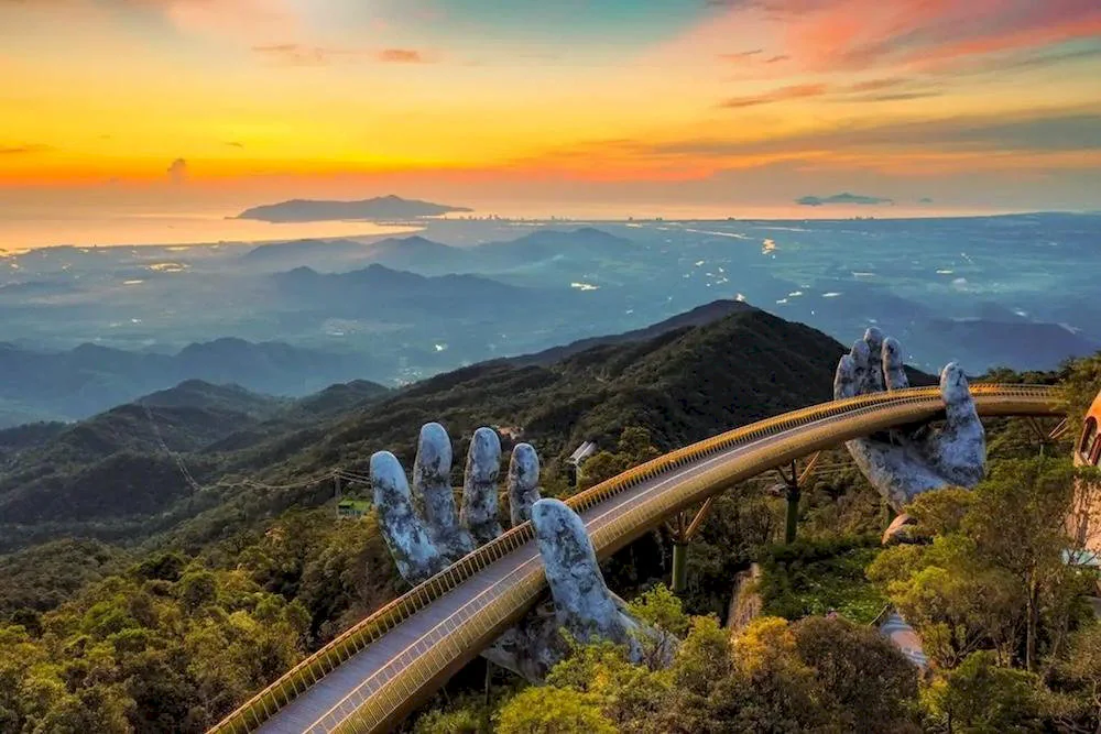 golden bridge vietnam